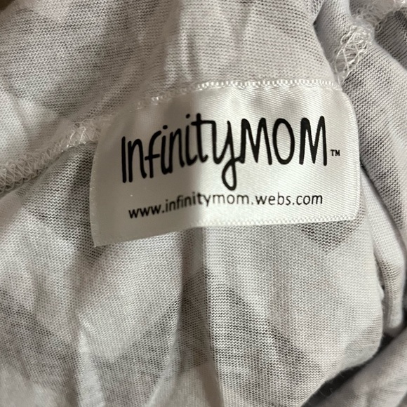 Infinity MOM Nursing Cover Light Breathable Scarf Chevron Pattern - Picture 6 of 7